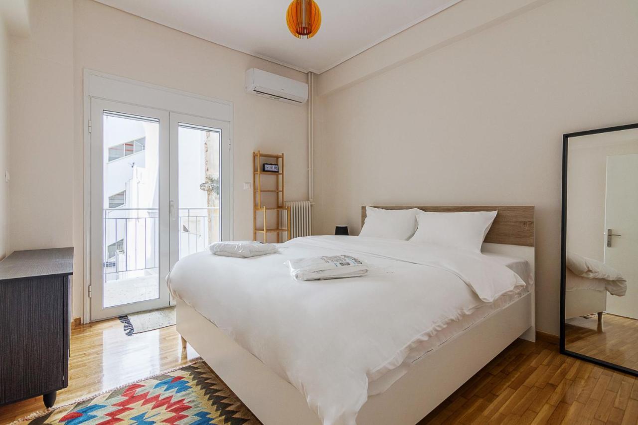 A Modern 2-Bedroom Apartment Near Areios Pagos Афіни Екстер'єр фото